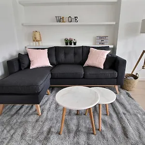 Rent A Flat - Montgomery Apartment Brüssel