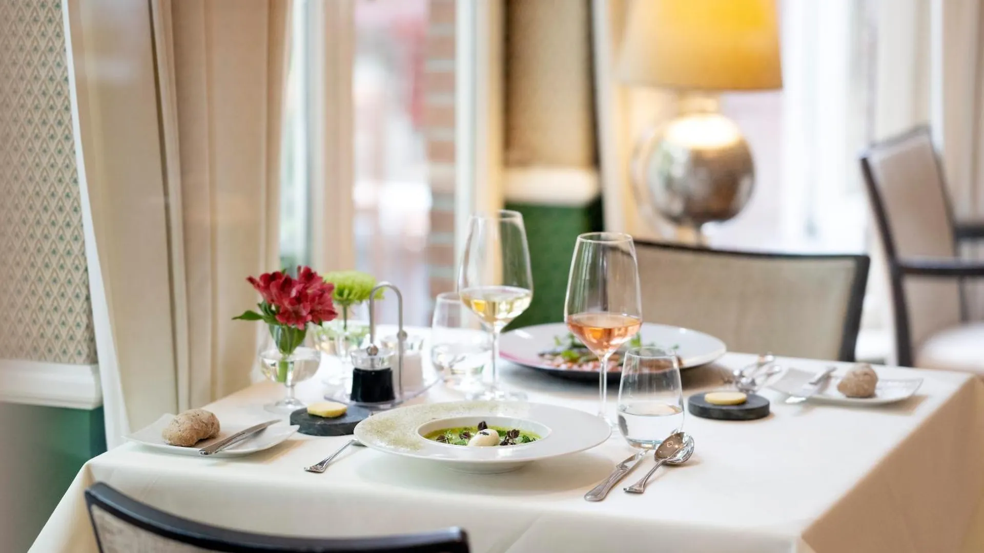 Stanhope Hotel By Thon Hotels Brussels 5*,
